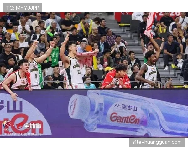 辽宁团队助攻26-10碾压广东 付豪内线强攻26分撕破对手防线